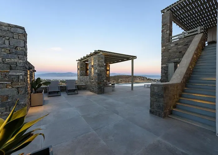 Atlas, In The Outskirts Of Νάουσα